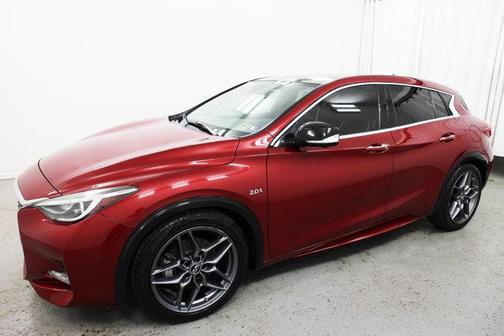 2018 INFINITI QX30 Sport