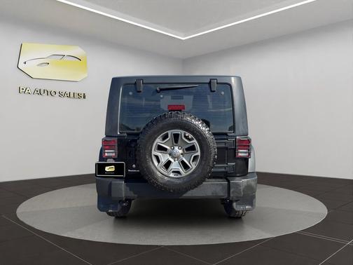 Black Clearcoat 2017 Jeep Wrangler Rubicon