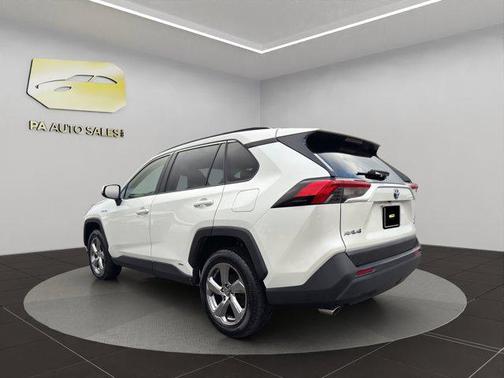 2021 Toyota RAV4 Hybrid XLE Premium