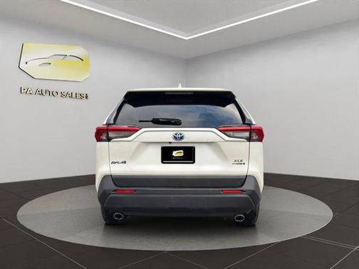 2021 Toyota RAV4 Hybrid XLE Premium