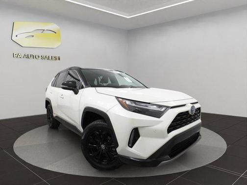 2022 Toyota RAV4 Hybrid SE