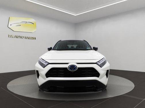 2022 Toyota RAV4 Hybrid SE