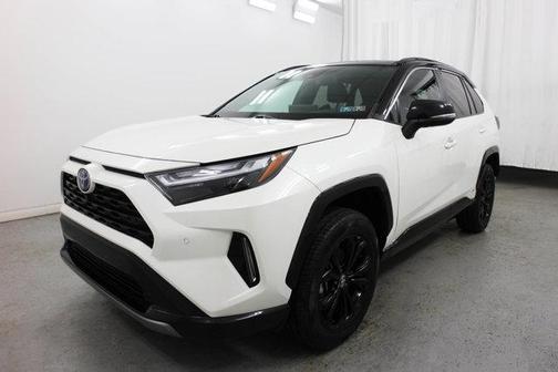 2022 Toyota RAV4 Hybrid SE