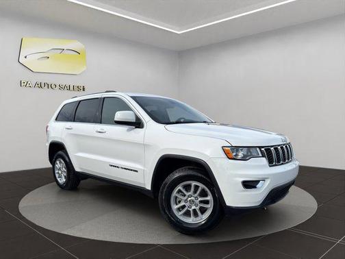 2019 Jeep Grand Cherokee Laredo
