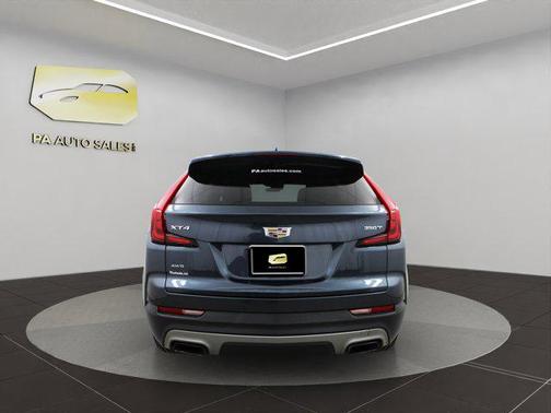 2020 Cadillac XT4 Premium Luxury