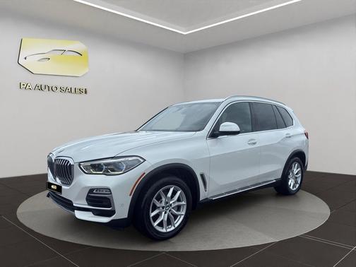 Mineral White Metallic 2019 BMW X5 xDrive40i