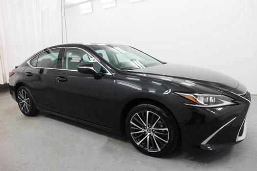 2023 Lexus ES 300h Base