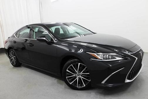 2023 Lexus ES 300h Base