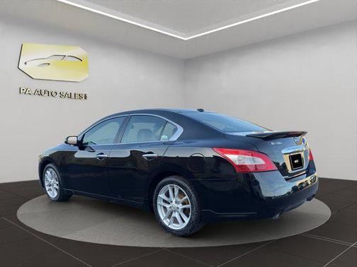 2010 Nissan Maxima SV