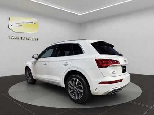 2022 Audi Q5 45 S line Premium Plus