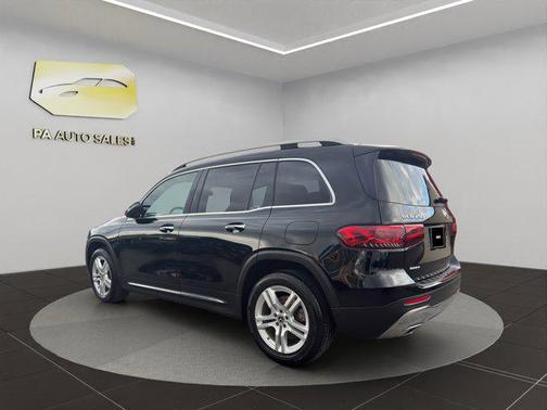 Black 2022 Mercedes-Benz GLB 250 4MATIC