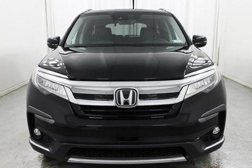 2019 Honda Pilot Touring 8-Passenger