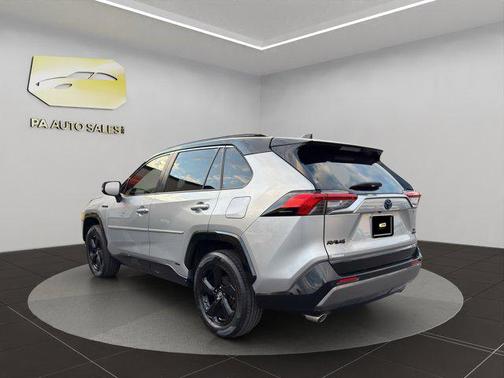 2019 Toyota RAV4 Hybrid SE