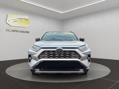 2019 Toyota RAV4 Hybrid SE