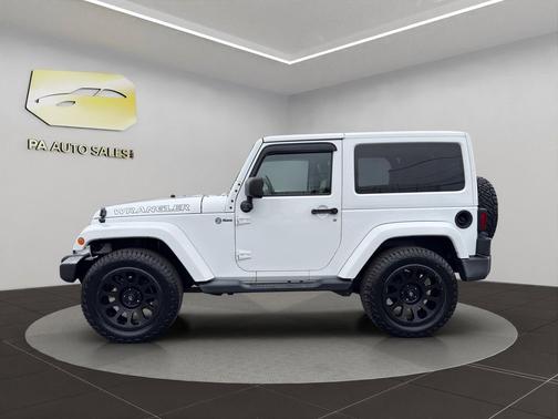 Bright White Clearcoat 2014 Jeep Wrangler Sahara