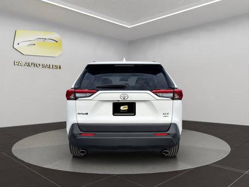 Super White 2020 Toyota RAV4 XLE Premium