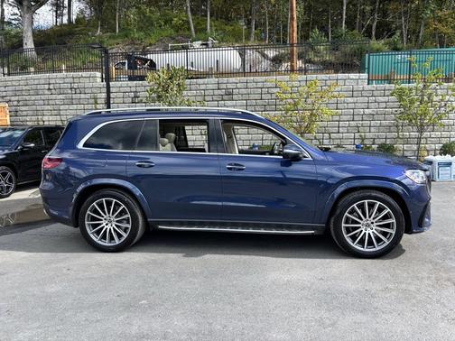 2025 Mercedes-Benz GLS 580 4MATIC