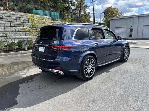 2025 Mercedes-Benz GLS 580 4MATIC