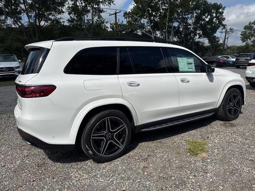 Polar White 2026 Mercedes-Benz GLS 450 4MATIC