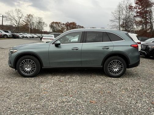 2026 Mercedes-Benz GLC 300 4MATIC