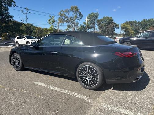 2026 Mercedes-Benz CLE 300 4MATIC Cabriolet