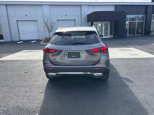 2025 Mercedes-Benz GLA 250 4MATIC