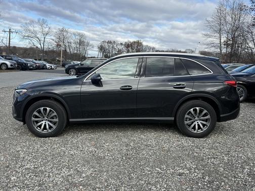 2026 Mercedes-Benz GLC 300 4MATIC