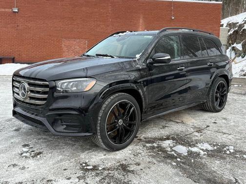 Obsidian Black Metallic 2025 Mercedes-Benz GLS 450 4MATIC