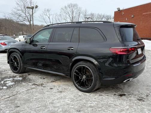 Obsidian Black Metallic 2025 Mercedes-Benz GLS 450 4MATIC
