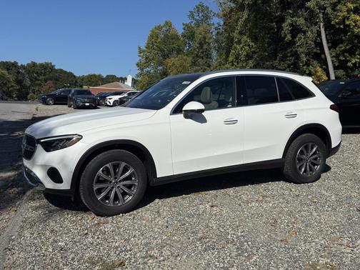 2026 Mercedes-Benz GLC 300 4MATIC