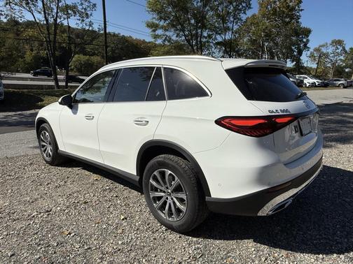 2026 Mercedes-Benz GLC 300 4MATIC