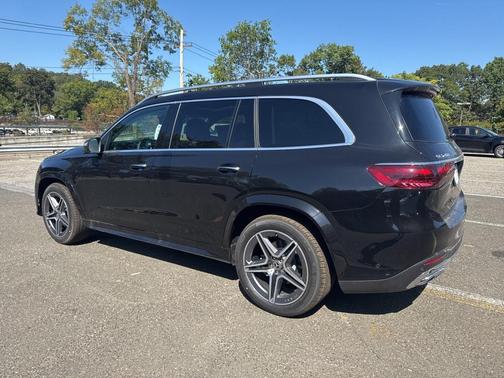 2026 Mercedes-Benz GLS 450 4MATIC