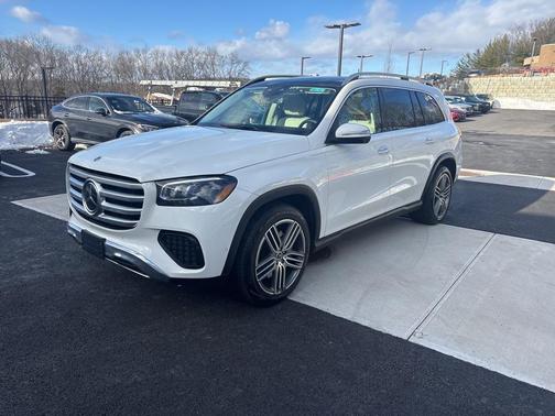2025 Mercedes-Benz GLS 450 4MATIC