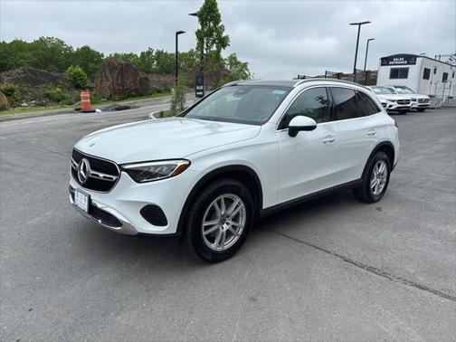 2025 Mercedes-Benz GLC 300 4MATIC