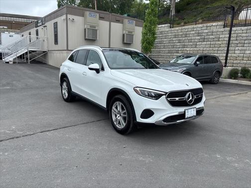 2025 Mercedes-Benz GLC 300 4MATIC