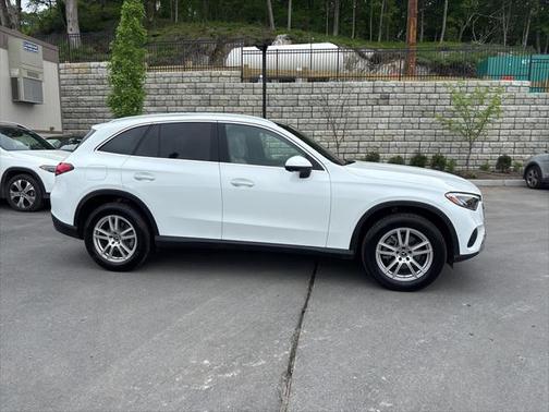 2025 Mercedes-Benz GLC 300 4MATIC
