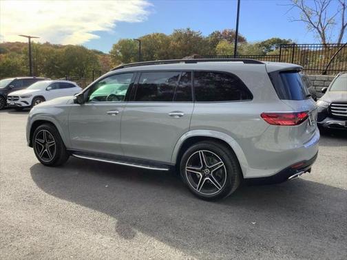2025 Mercedes-Benz GLS 450 4MATIC