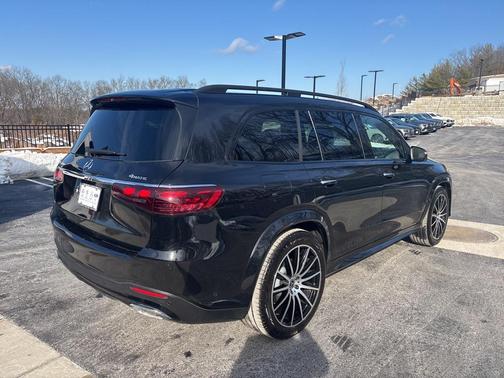 2025 Mercedes-Benz GLS 450 4MATIC