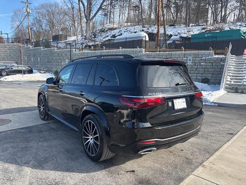 2025 Mercedes-Benz GLS 450 4MATIC