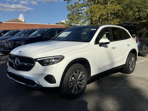2026 Mercedes-Benz GLC 300 4MATIC