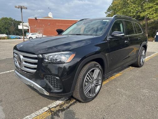 Obsidian Black Metallic 2026 Mercedes-Benz GLS 450 4MATIC