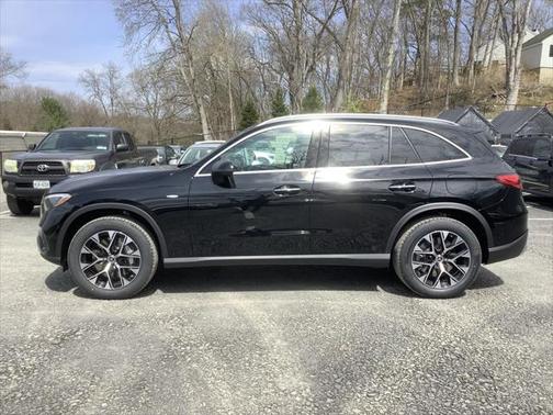 2025 Mercedes-Benz GLC 350e Base