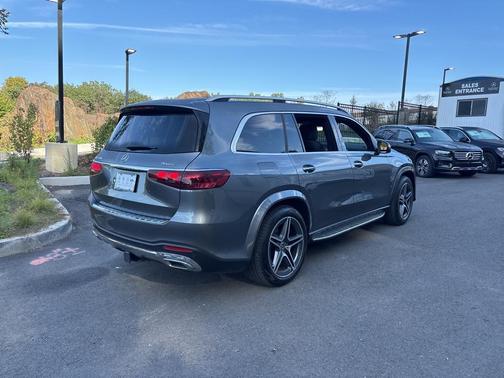 2025 Mercedes-Benz GLS 450 4MATIC