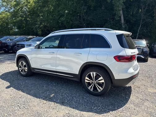 2025 Mercedes-Benz GLB 250 4MATIC