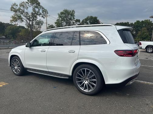 2026 Mercedes-Benz GLS 580 4MATIC