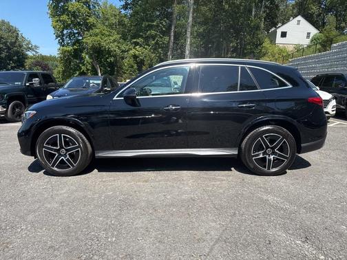 2025 Mercedes-Benz GLC 350e Base