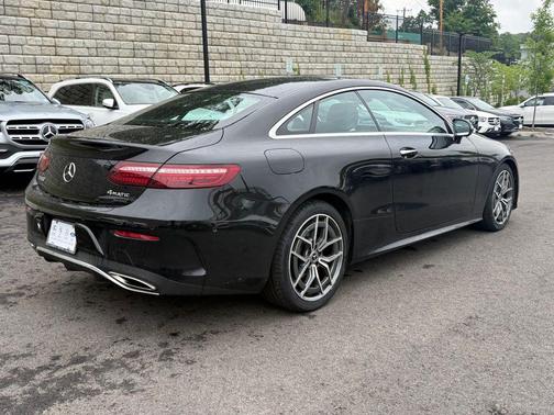 Obsidian Black 2022 Mercedes-Benz E-Class 4MATIC