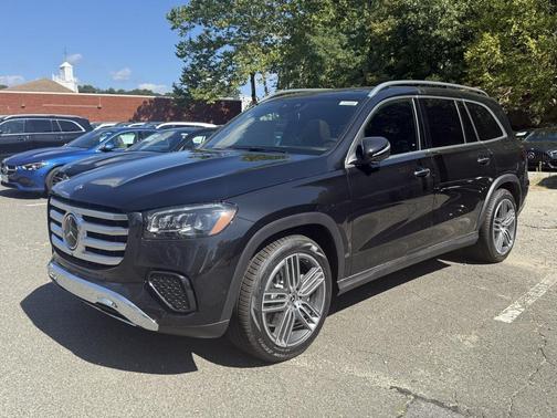 2026 Mercedes-Benz GLS 450 4MATIC
