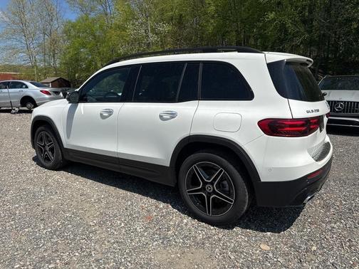 2025 Mercedes-Benz GLB 250 4MATIC