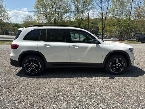 2025 Mercedes-Benz GLB 250 4MATIC